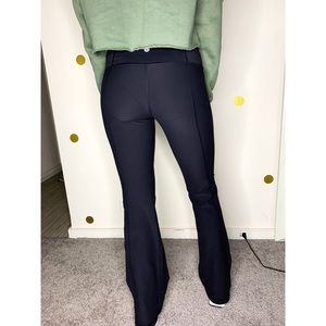 Lululemon yoga pants